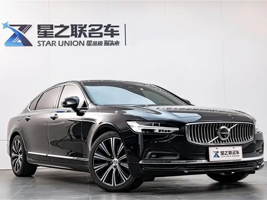VOLVO S90 2022