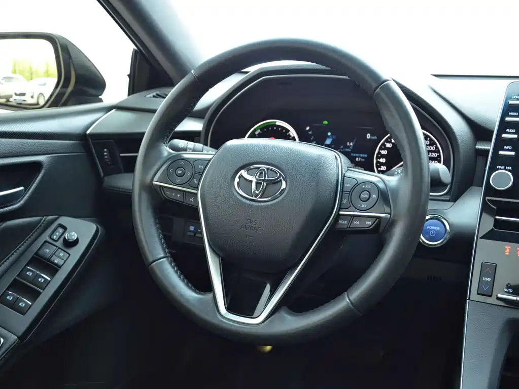 TOYOTA AVALON 2021
