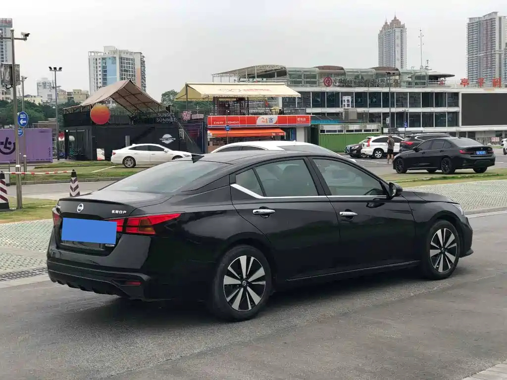 NISSAN TEANA 2019