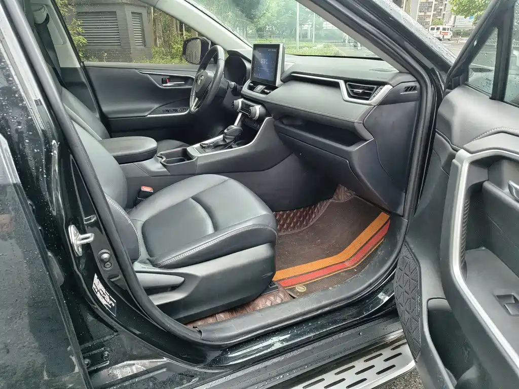 TOYOTA RAV4 RONGFANG 2022