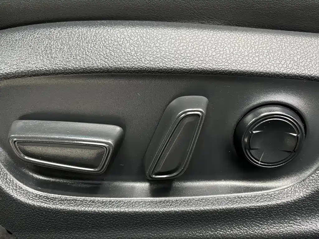 TOYOTA AVALON 2021