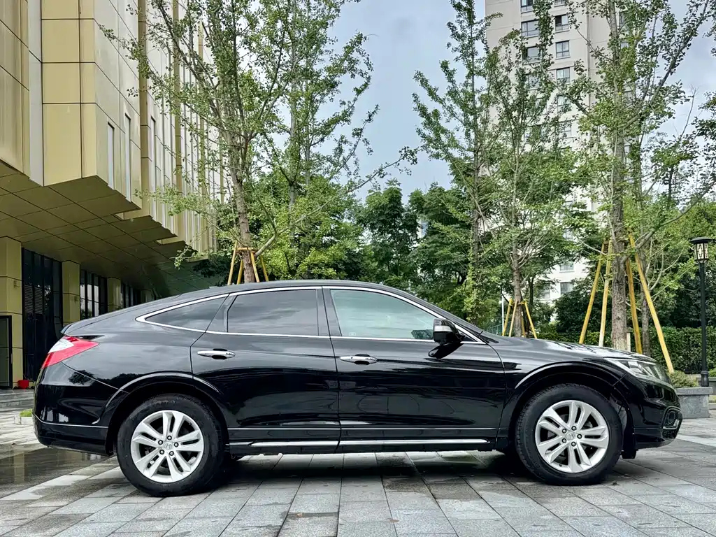 HONDA CROSSTOUR 2014