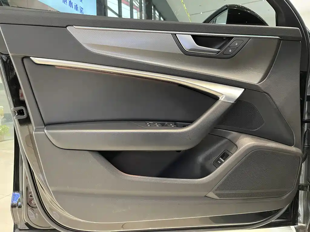 AUDI A6L 2021