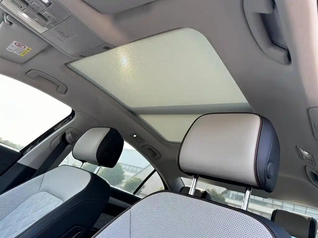 VOLKSWAGEN MAGOTAN 2022