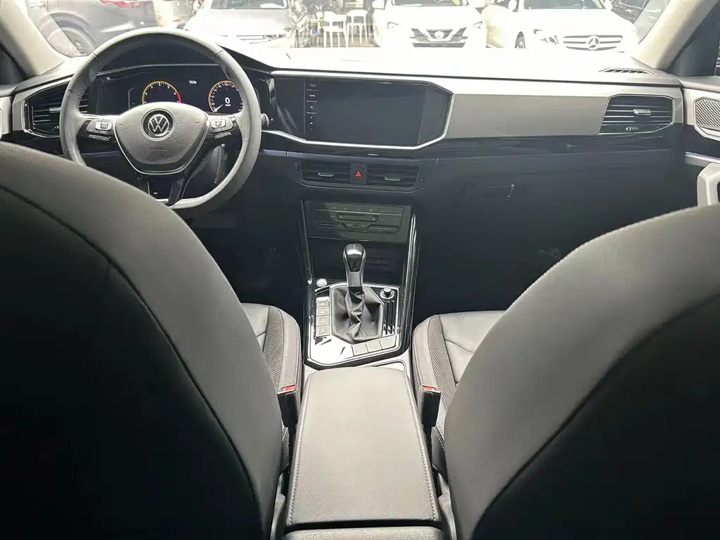 VOLKSWAGEN TAYRON 2022