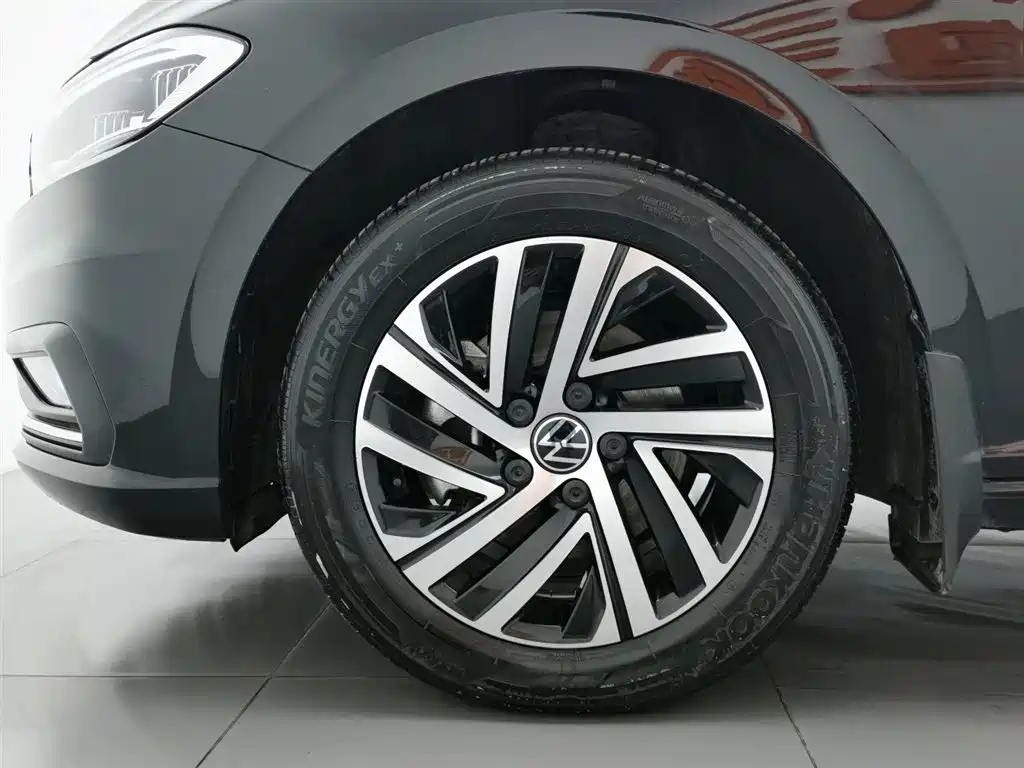 VOLKSWAGEN LAVIDA 2022