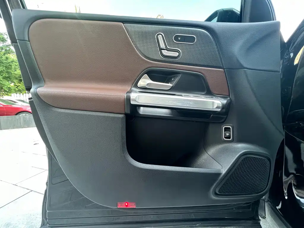 MERCEDES BENZ GLB 2020