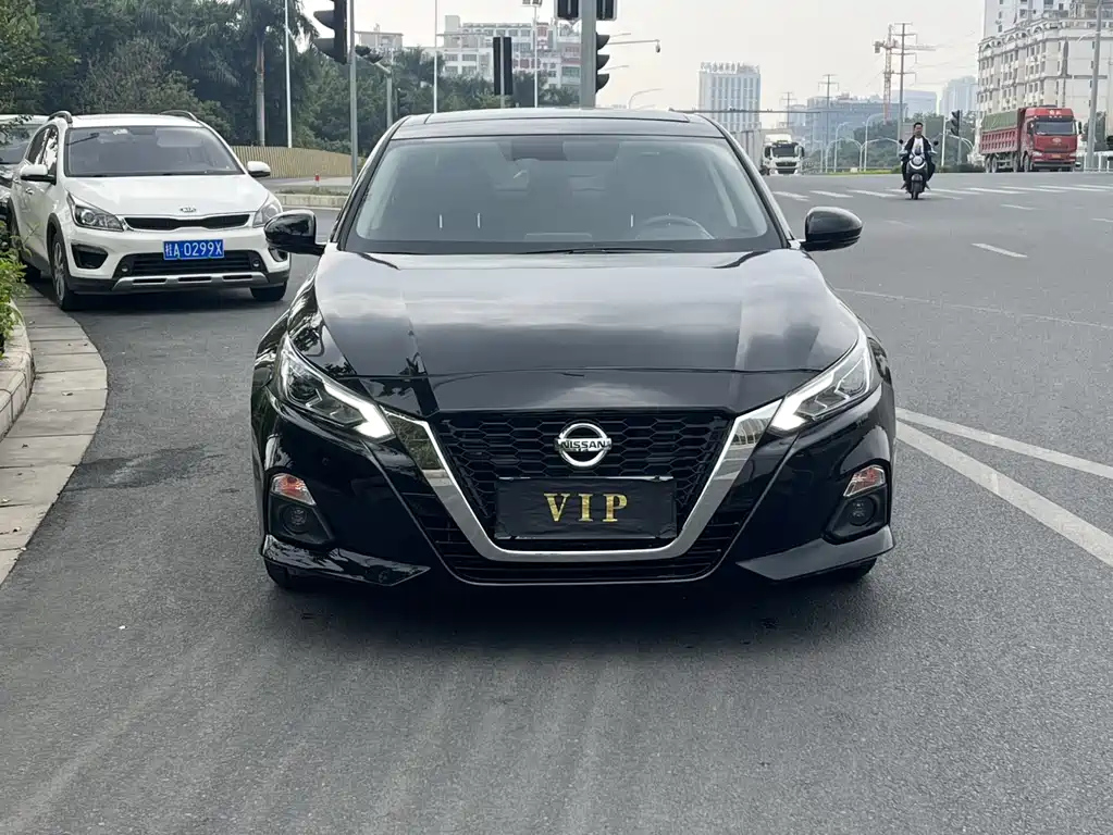 NISSAN TEANA 2021