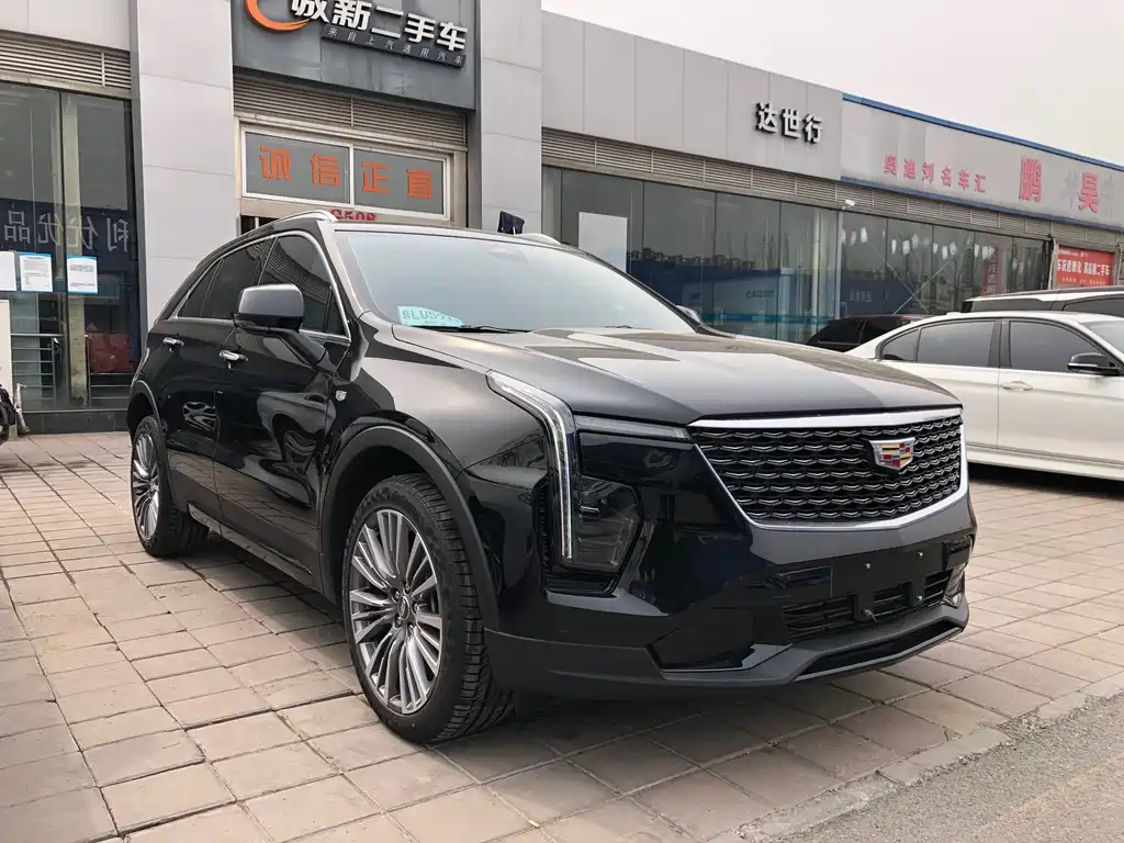 CADILLAC XT4 2024