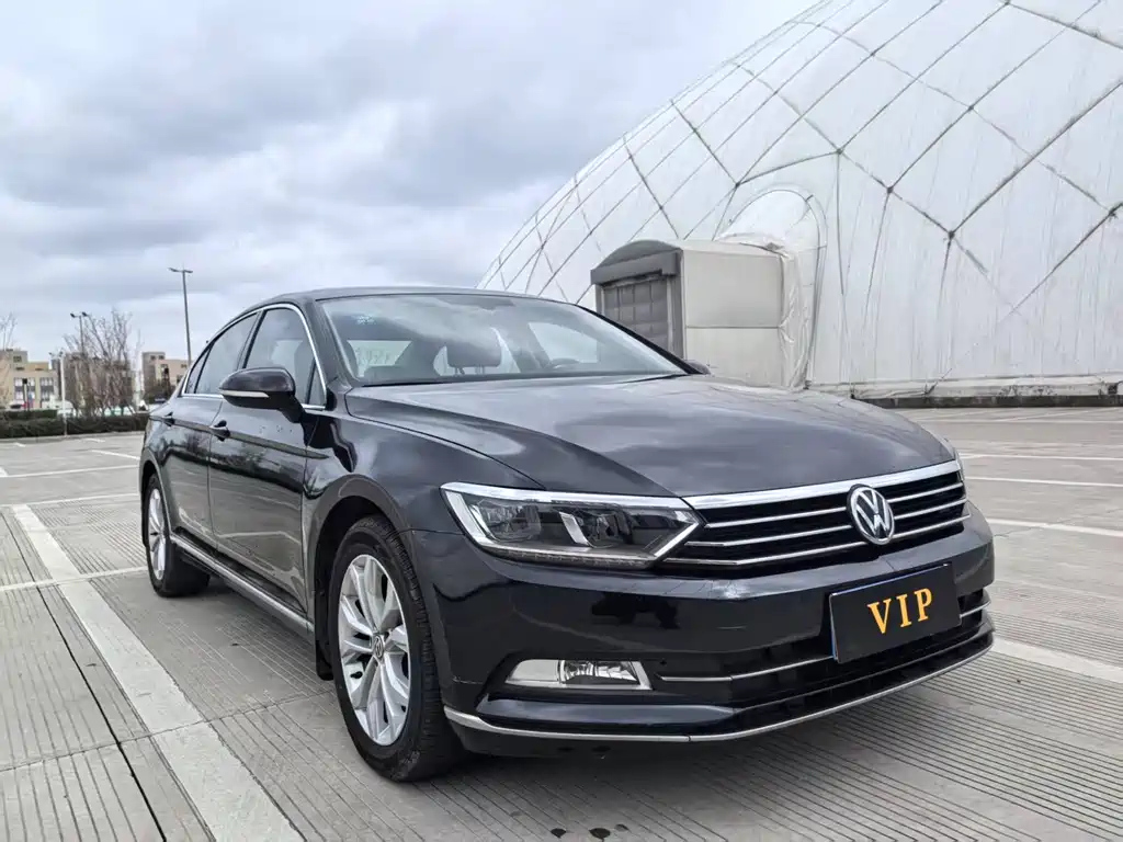 VOLKSWAGEN MAGOTAN 2018