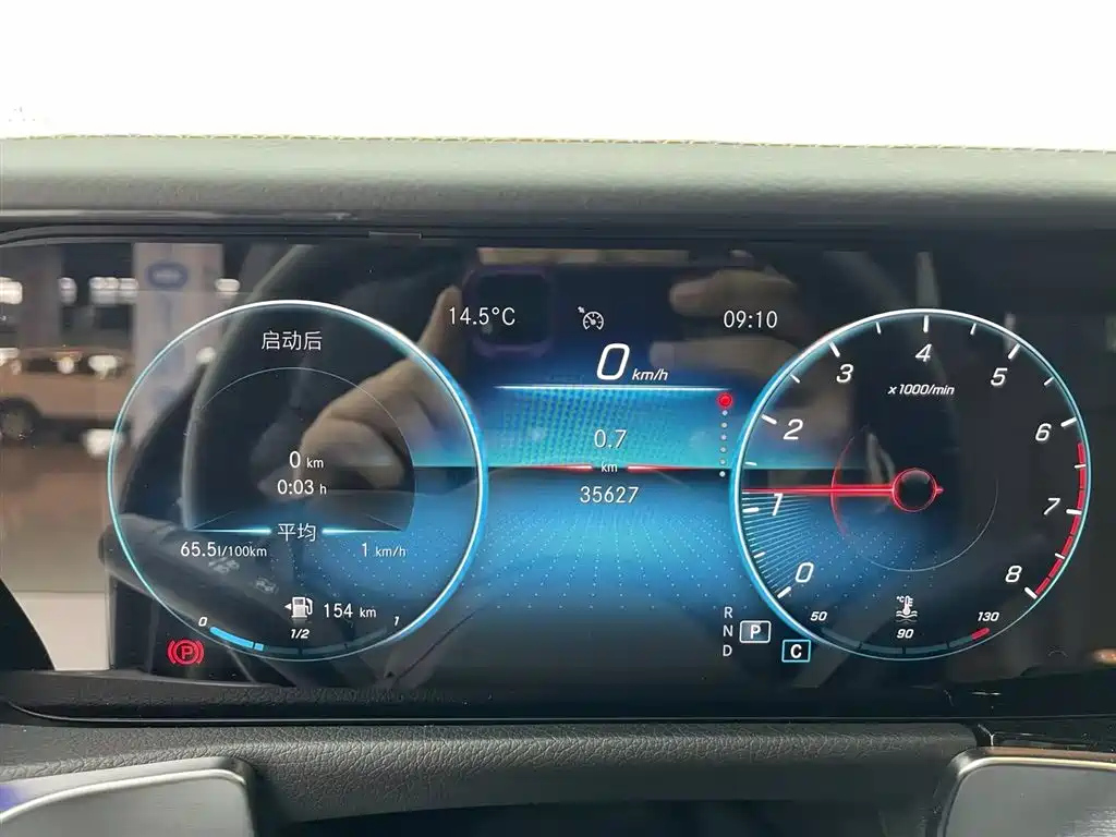 MERCEDES BENZ GLB 2021