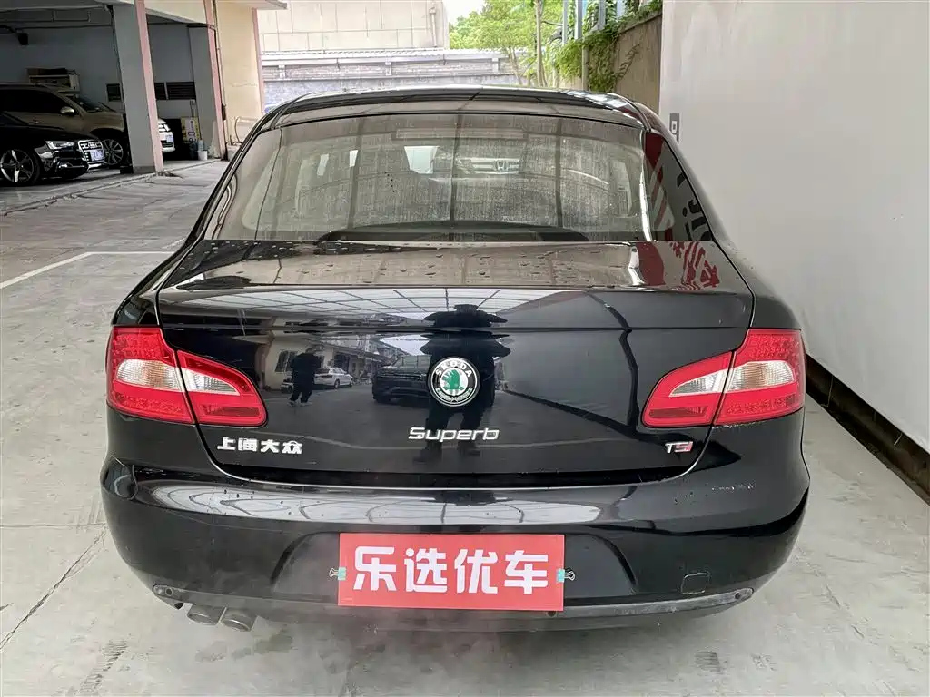 SKODA SUPERB 2010