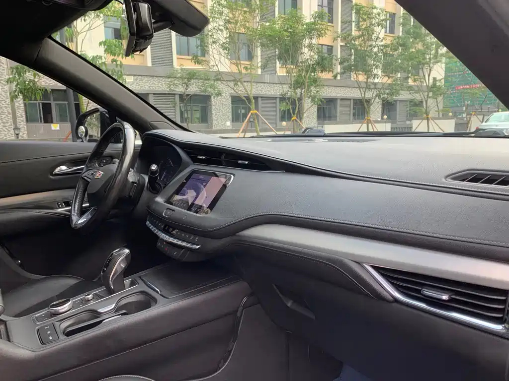 CADILLAC XT4 2019