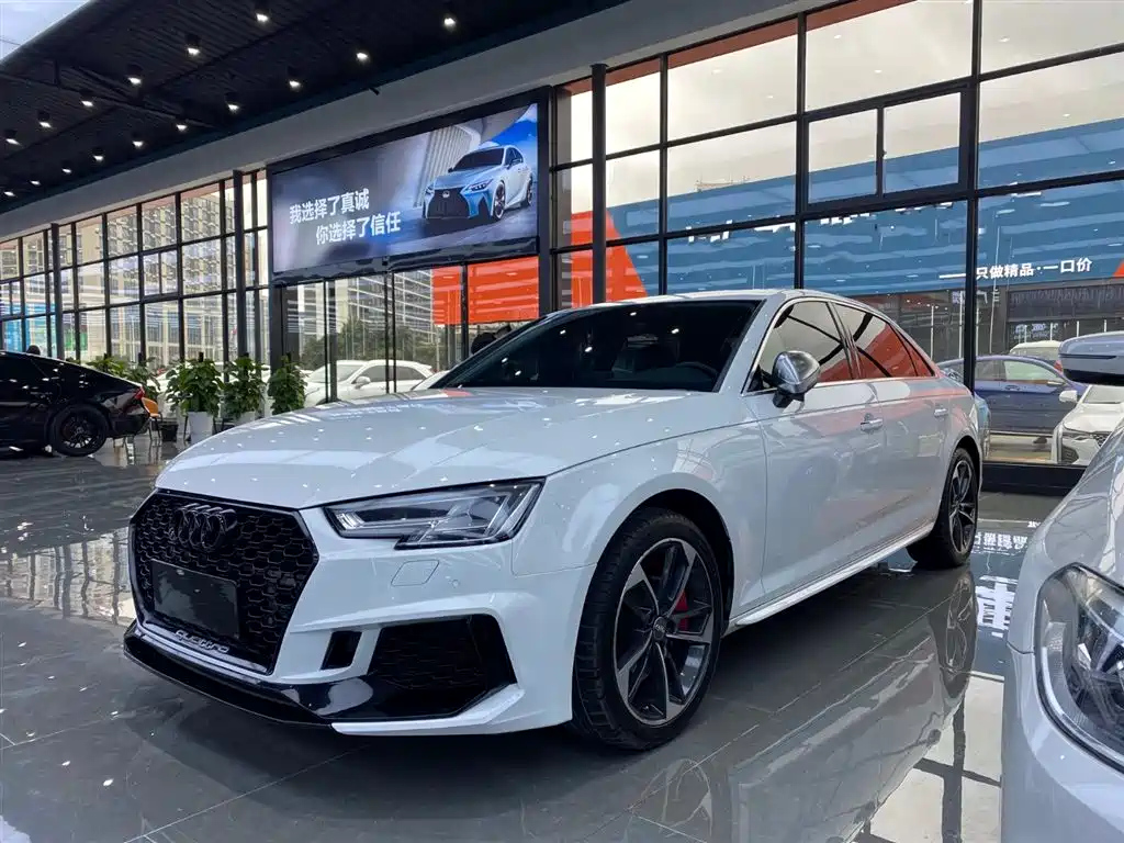 AUDI A4L 2017