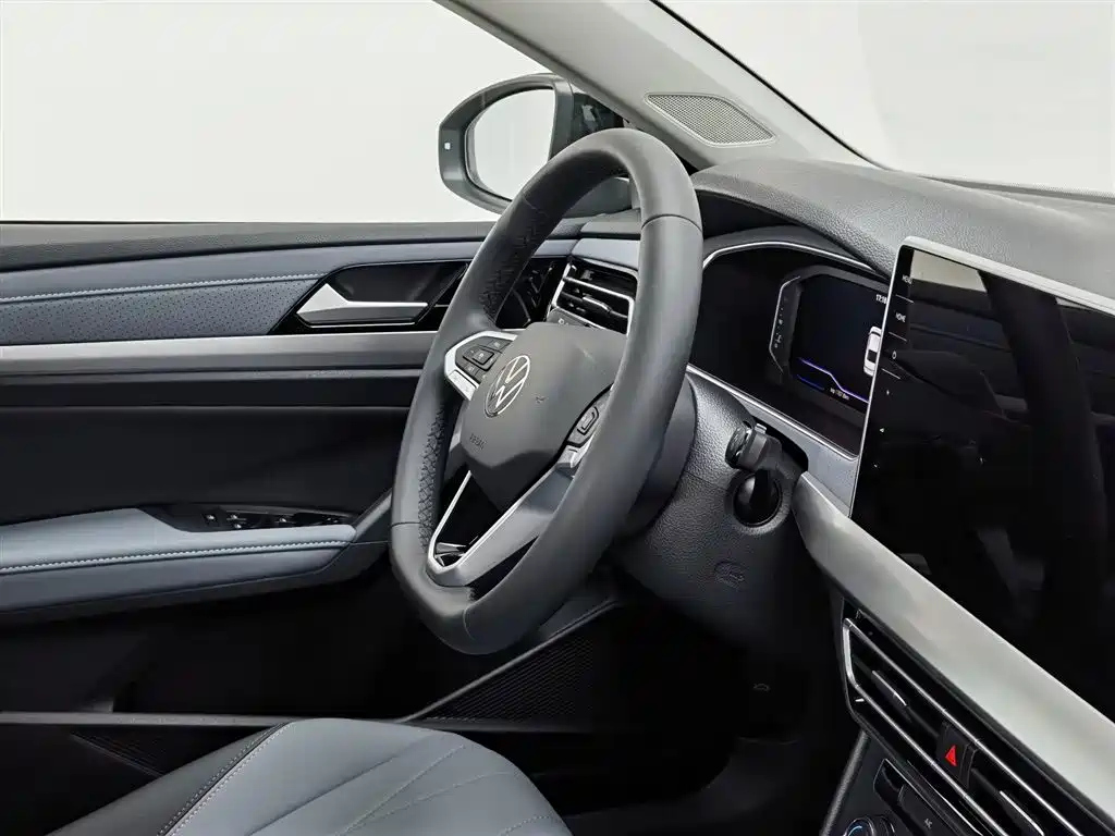 VOLKSWAGEN LAVIDA 2024
