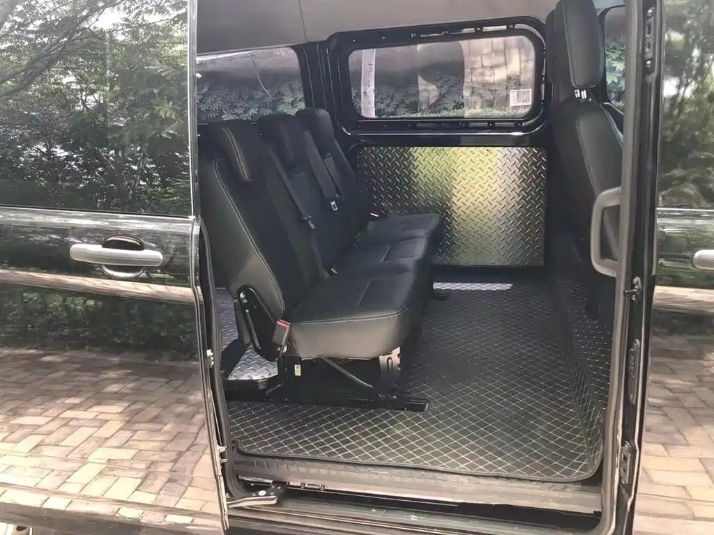 FORD TRANSIT 2022