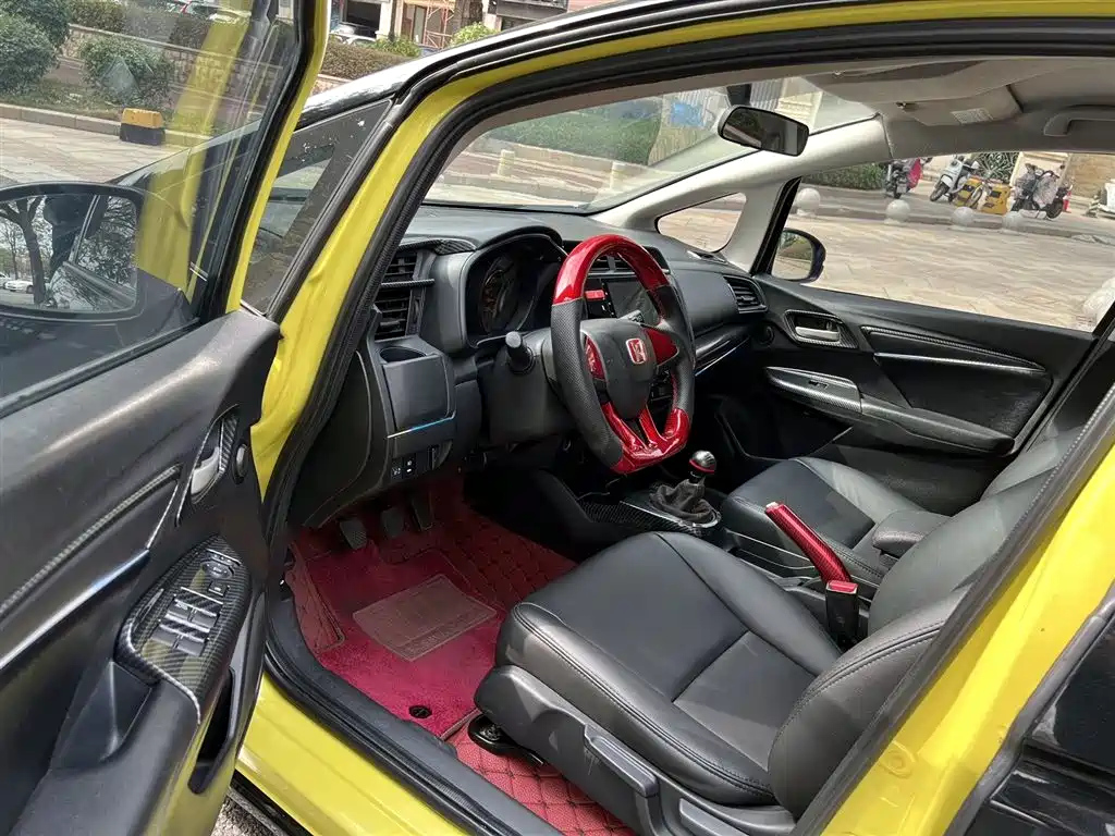 HONDA FIT 2015