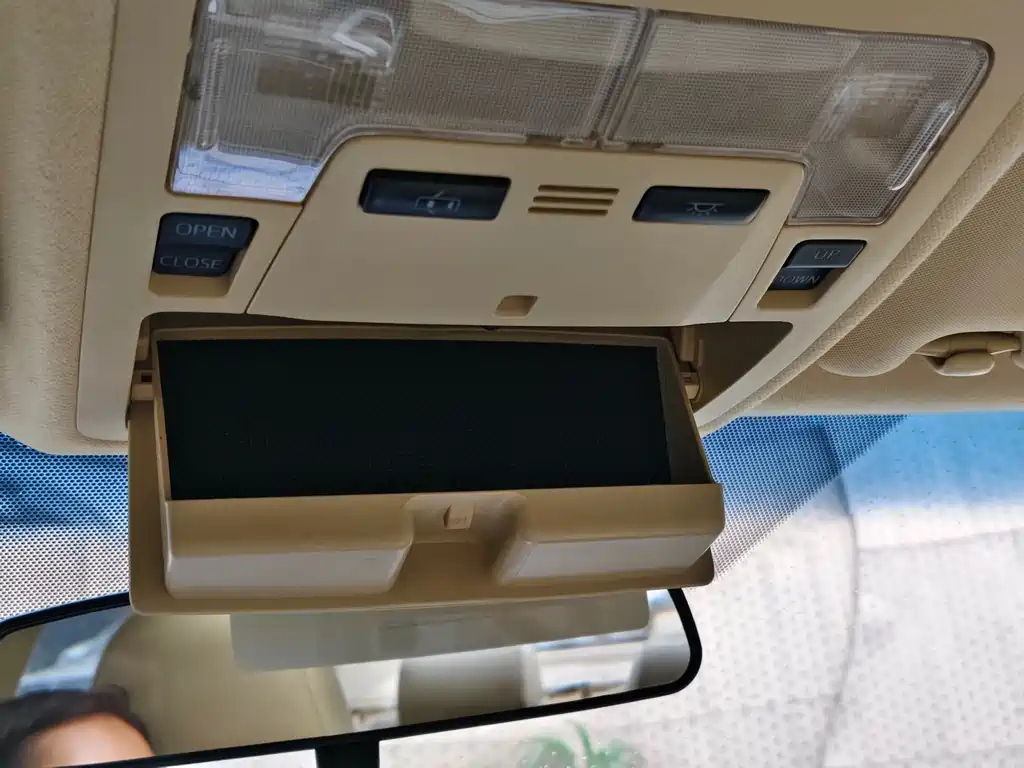 TOYOTA CAMRY 2016