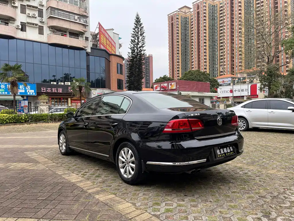 VOLKSWAGEN MAGOTAN 2015