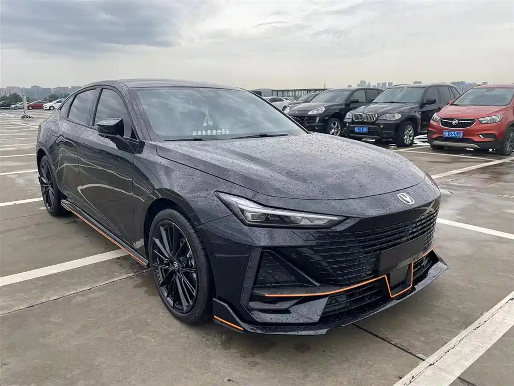 CHANGAN UNI-V 2023