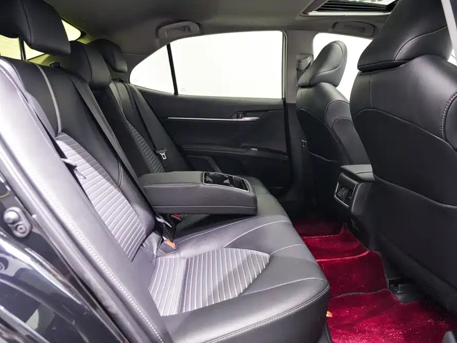 TOYOTA CAMRY 2023
