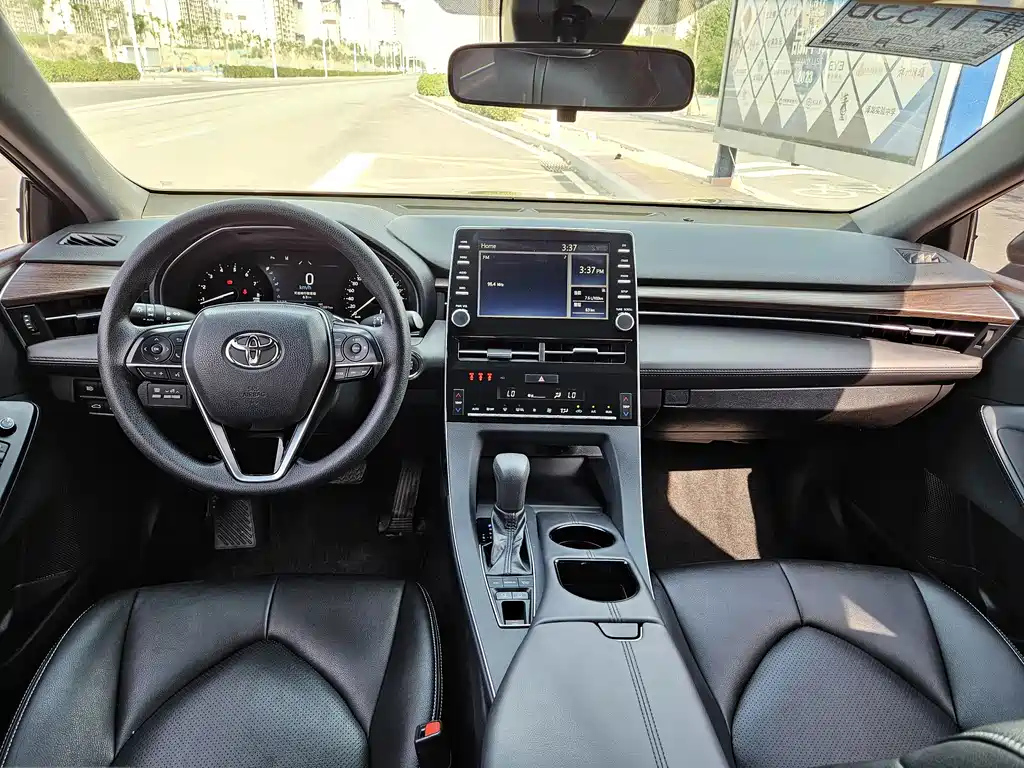 TOYOTA AVALON 2020