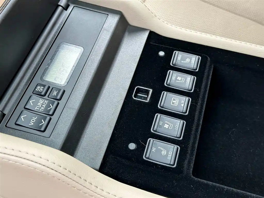 NISSAN TEANA 2015