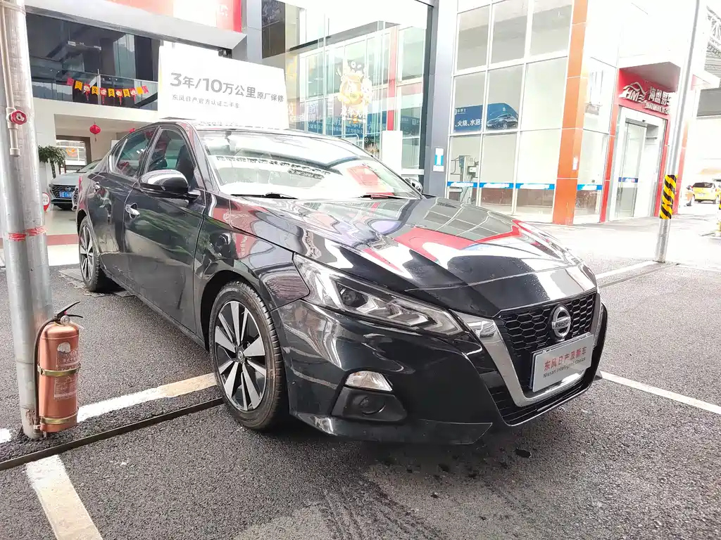 NISSAN TEANA 2021