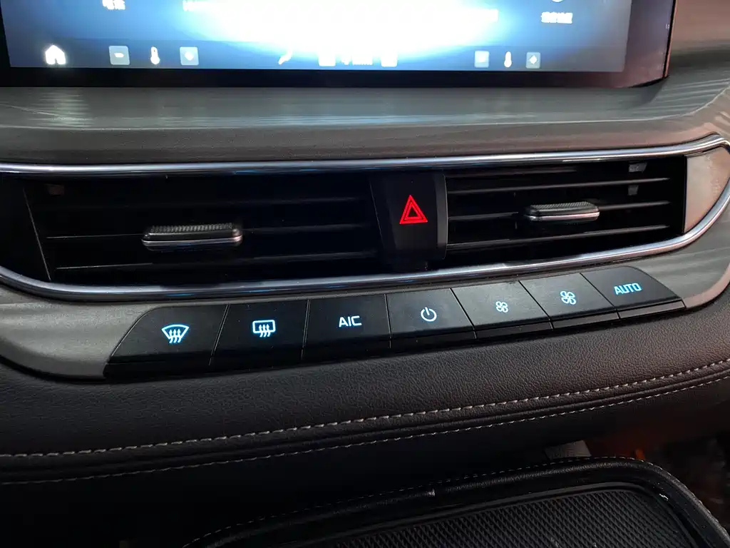 FORD EQUATOR 2022