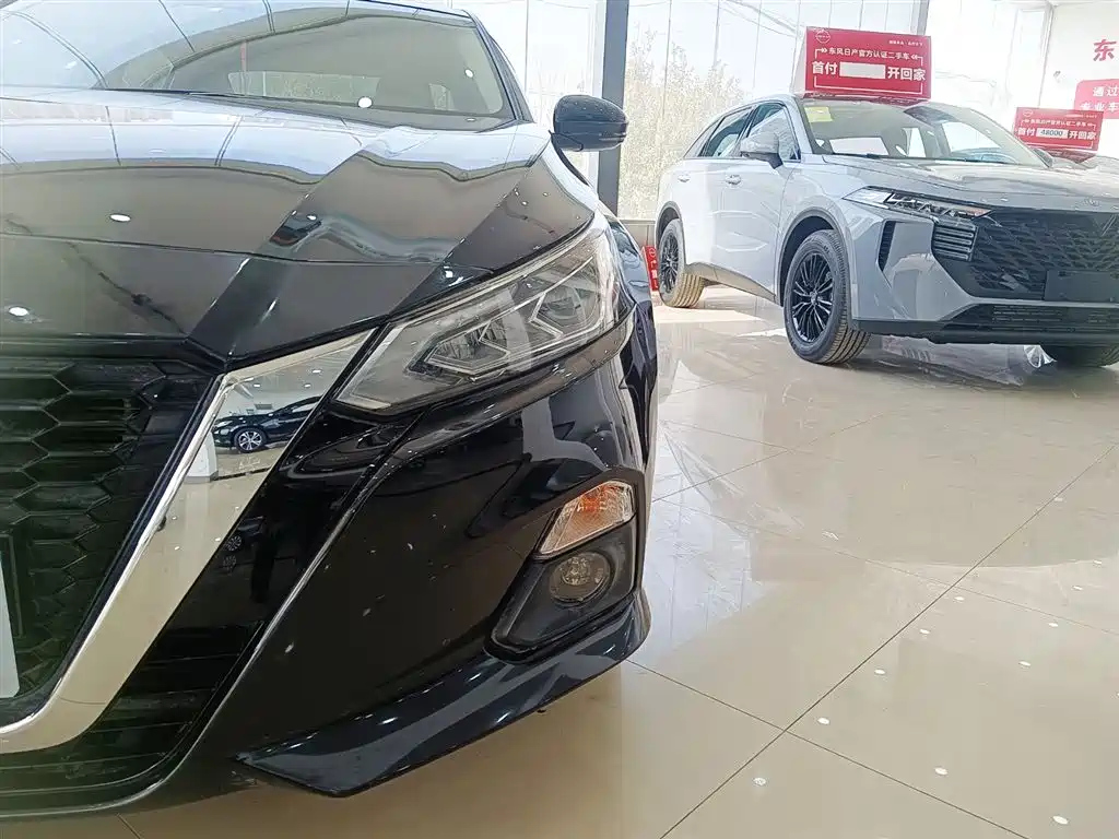 NISSAN TEANA 2022
