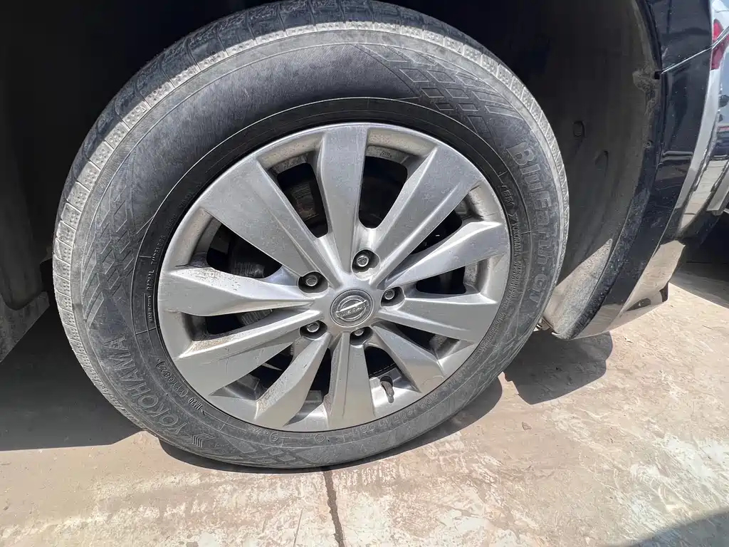 NISSAN TEANA 2019