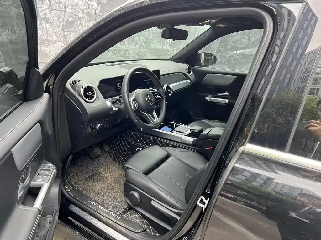 MERCEDES BENZ GLB 2022