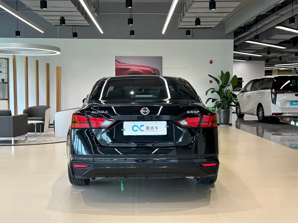 NISSAN TEANA 2021