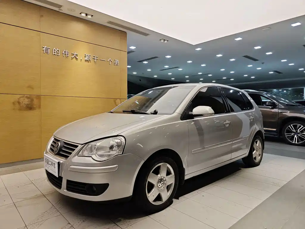 VOLKSWAGEN POLO 2009