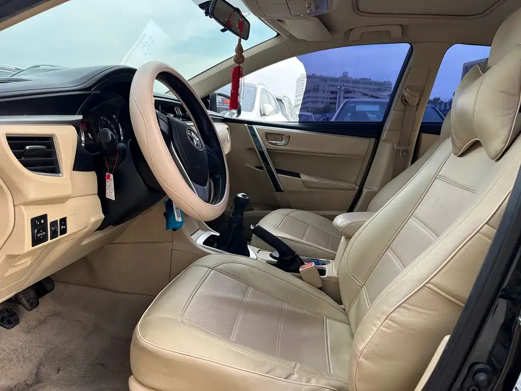 TOYOTA COROLLA 2014