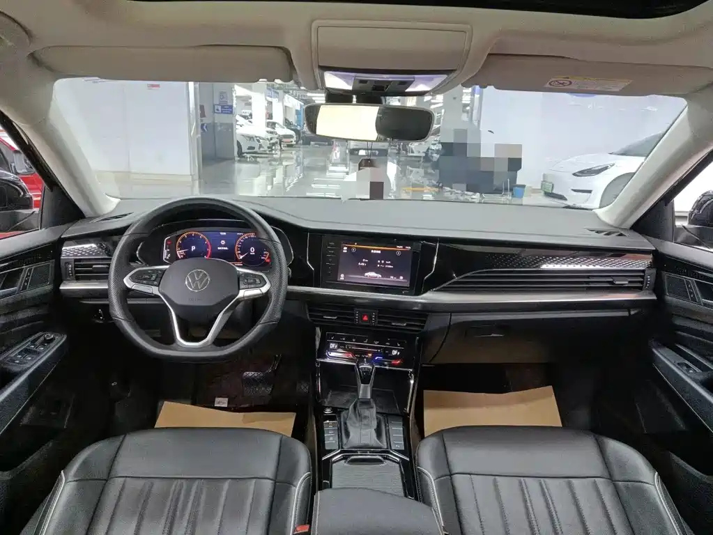 VOLKSWAGEN PASSAT 2022