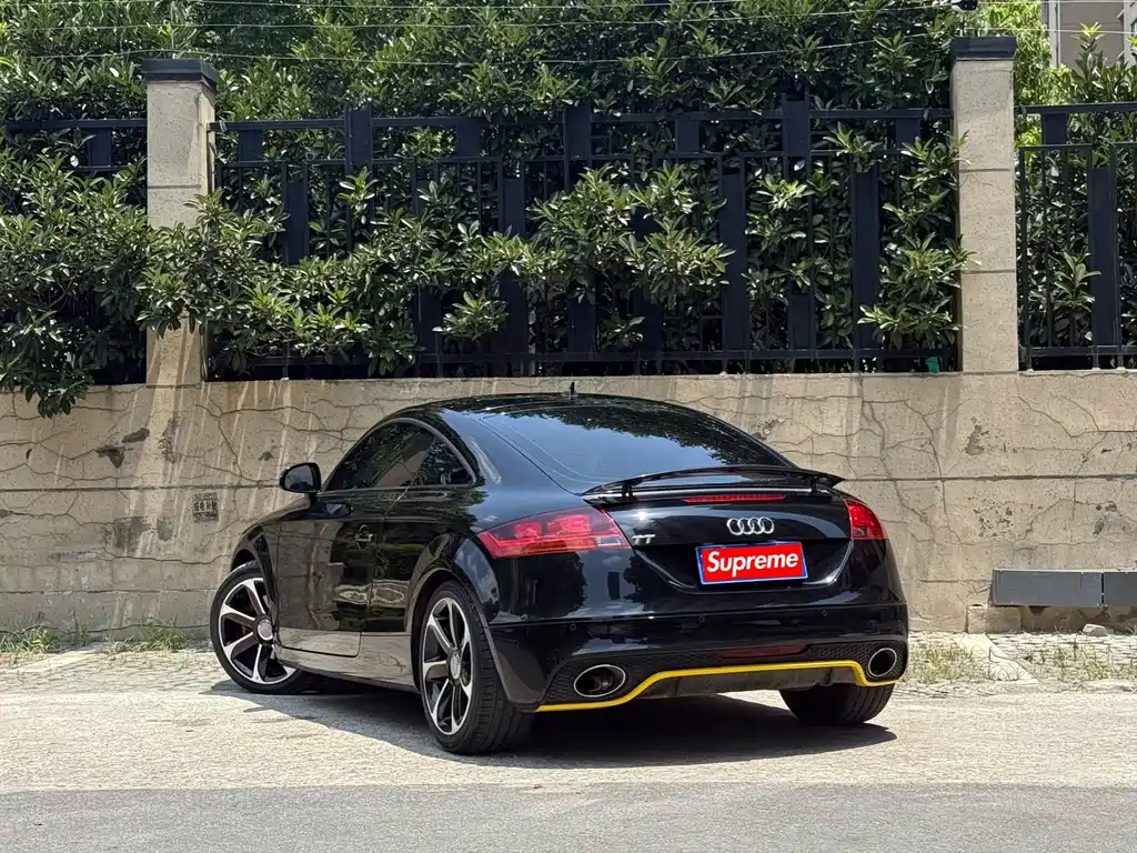 AUDI TT 2011