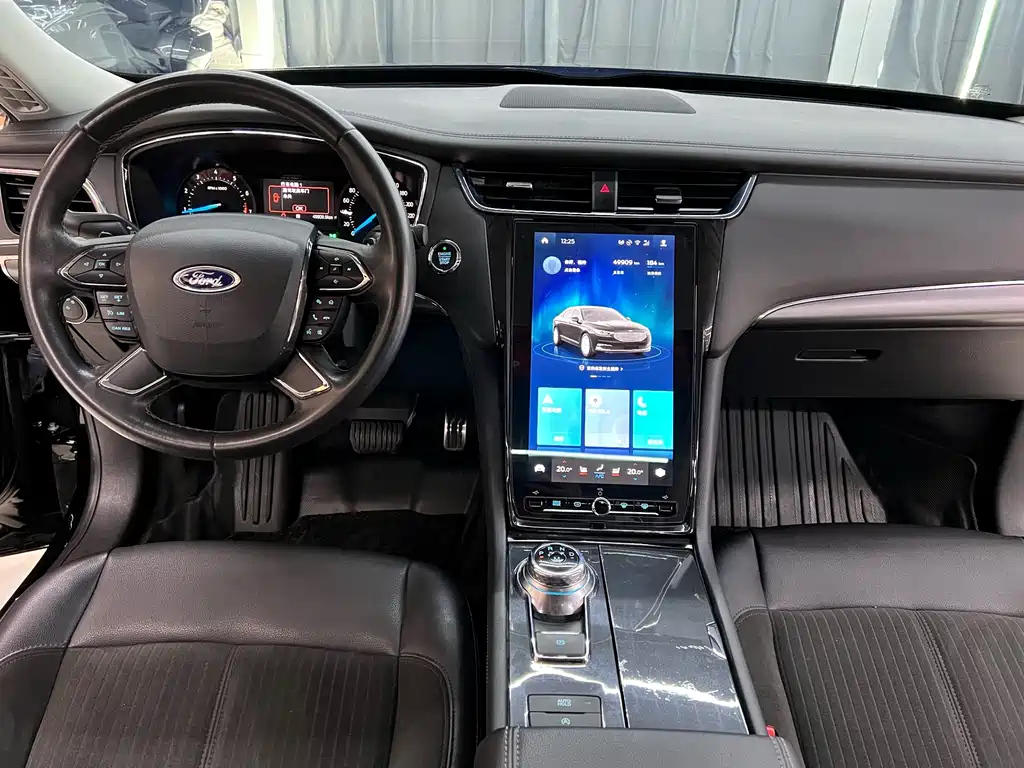 FORD TAURUS 2019