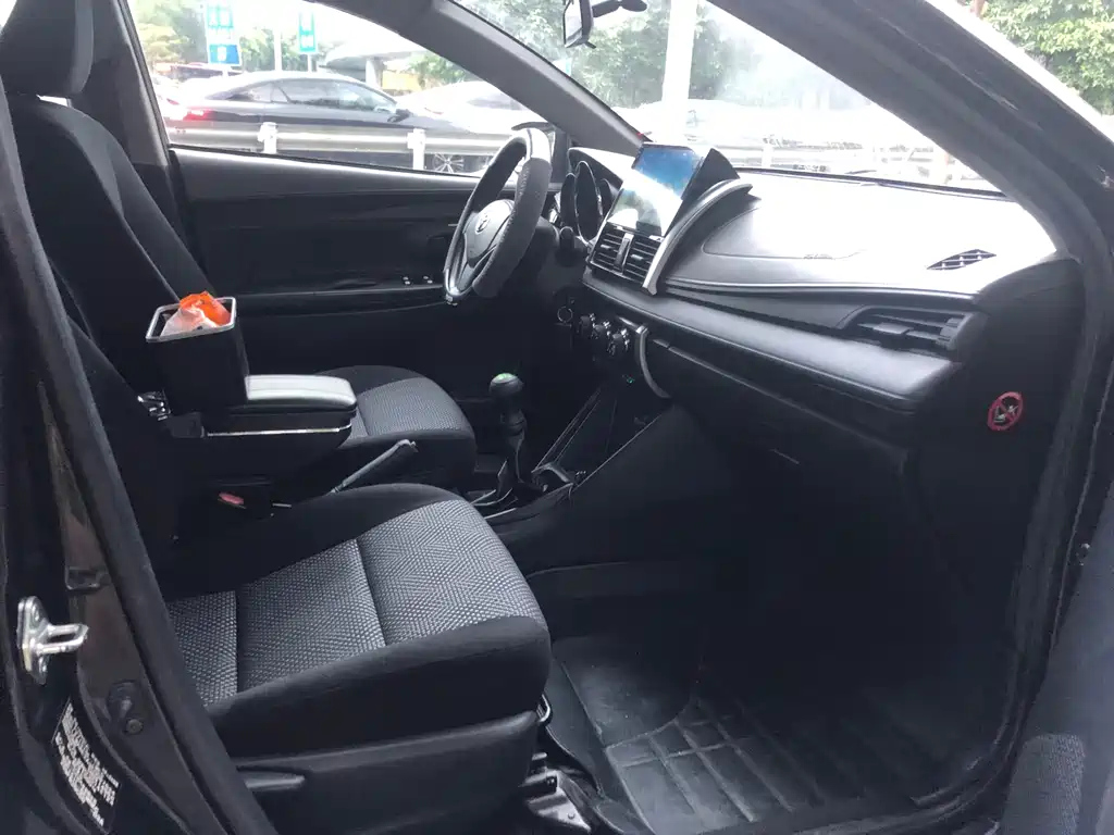 TOYOTA VIOS 2015