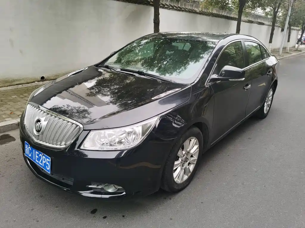 BUICK LACROSSE 2012
