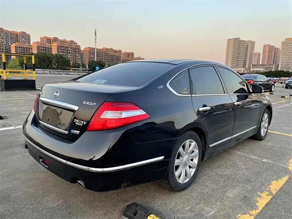 NISSAN TEANA 2009