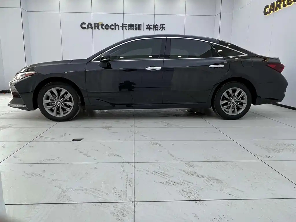 TOYOTA AVALON 2022
