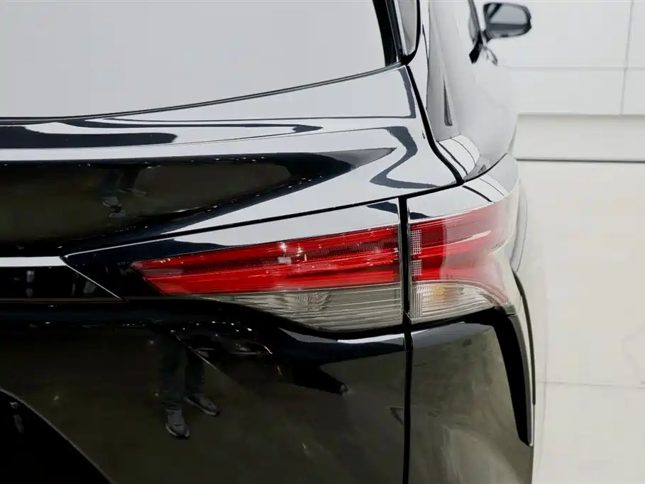 TOYOTA SIENNA SIENNA 2023