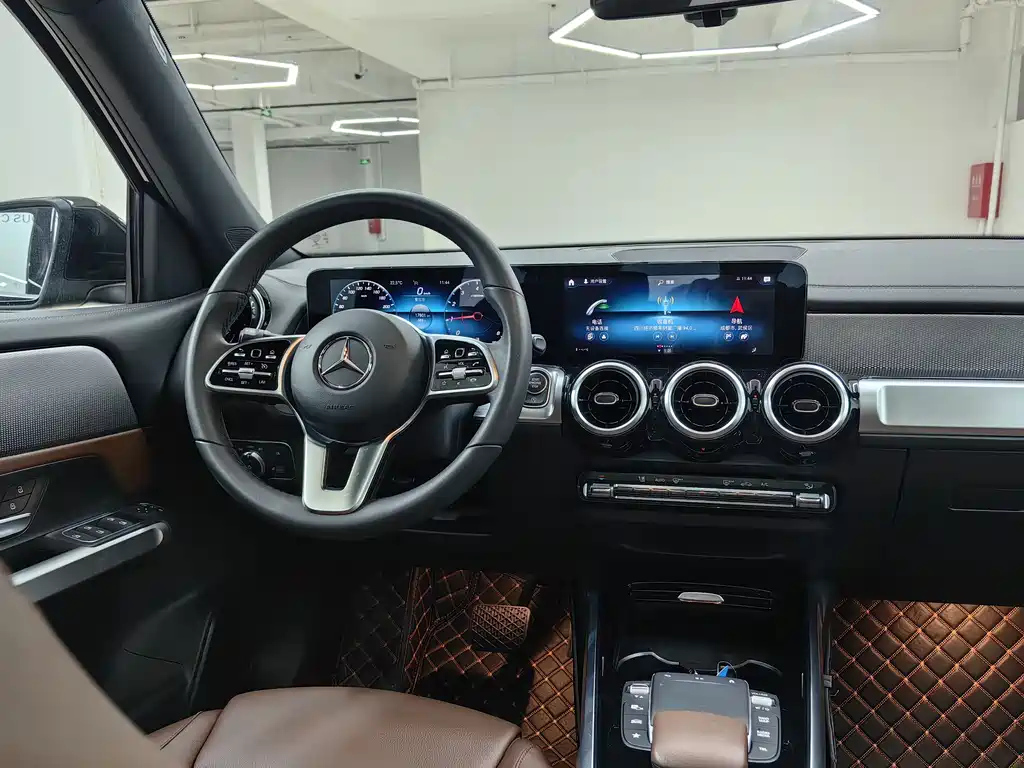 MERCEDES BENZ GLB 2022