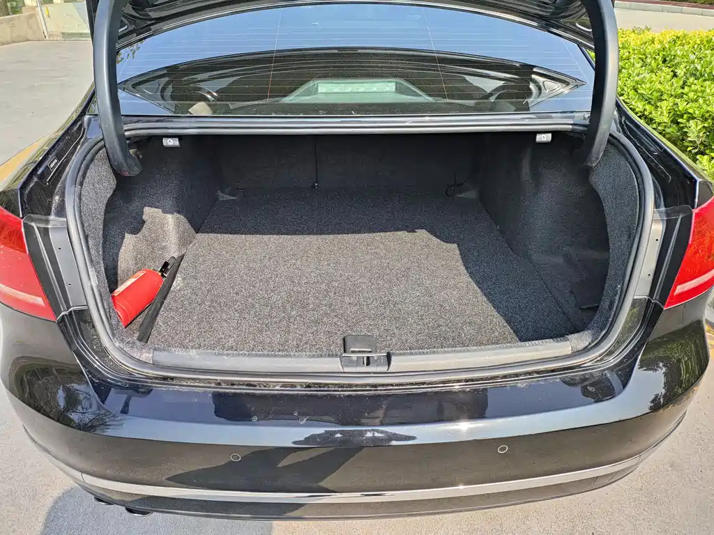 VOLKSWAGEN PASSAT 2015