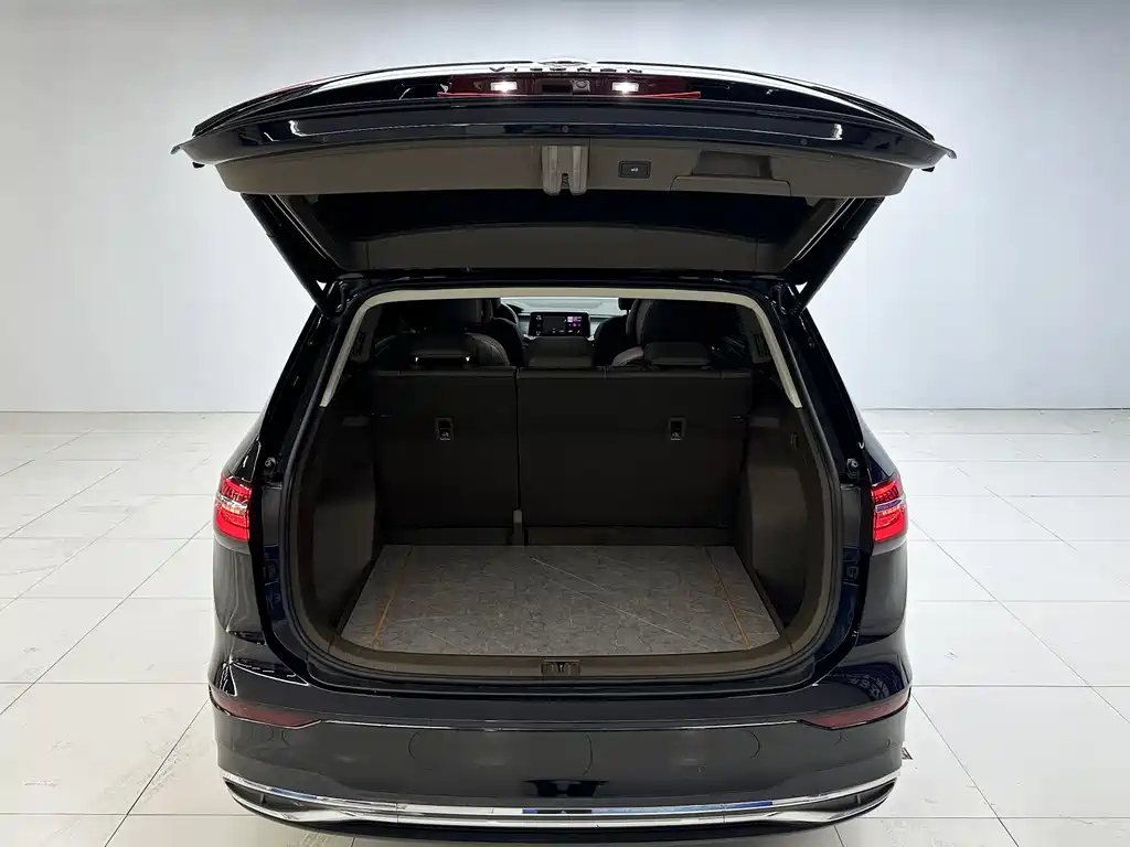 VOLKSWAGEN VILORAN 2022