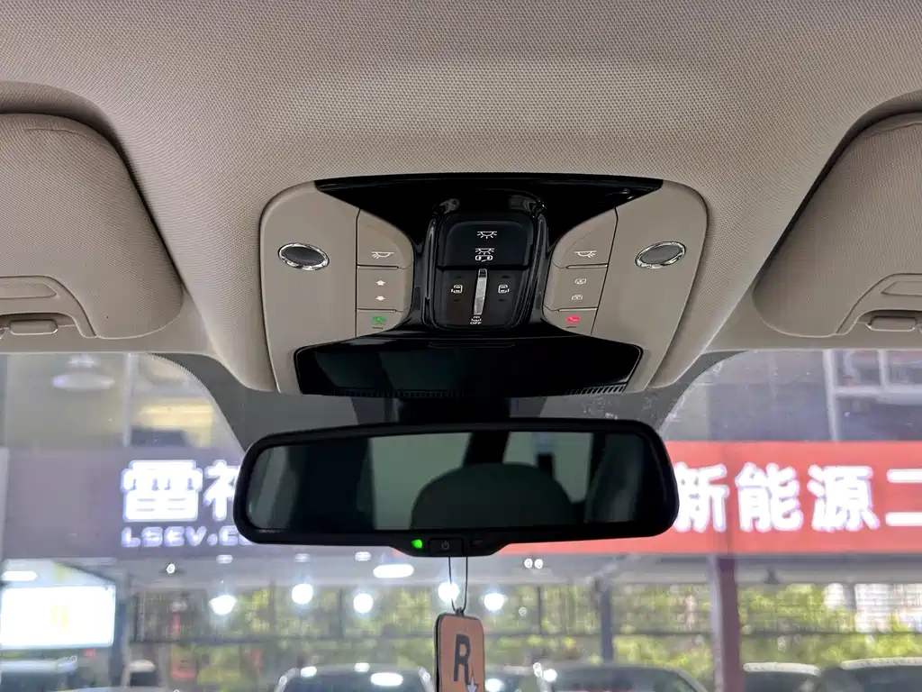 TRUMPCHI M8 2018