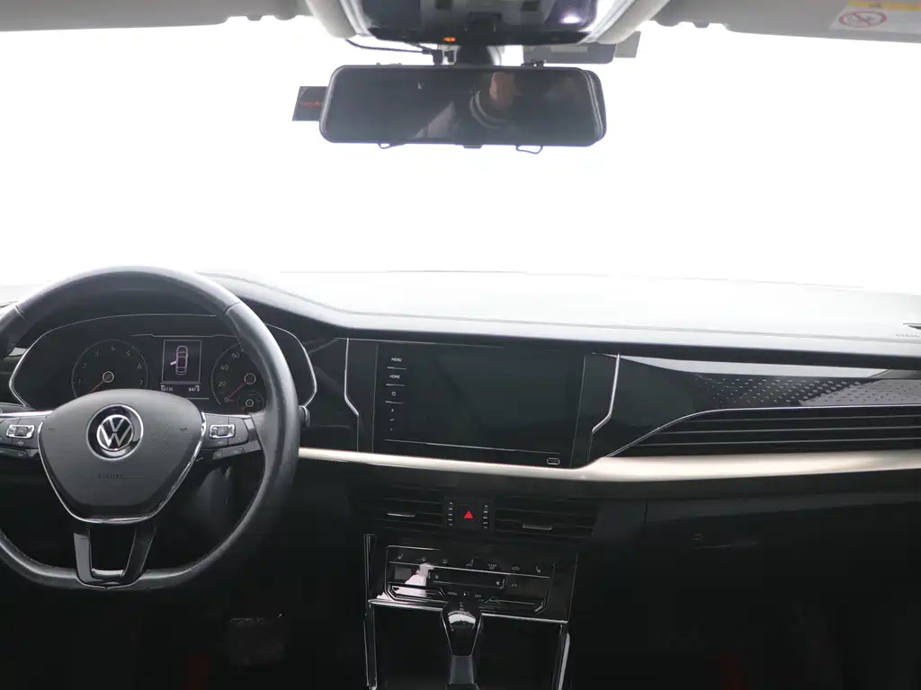 VOLKSWAGEN PASSAT 2021