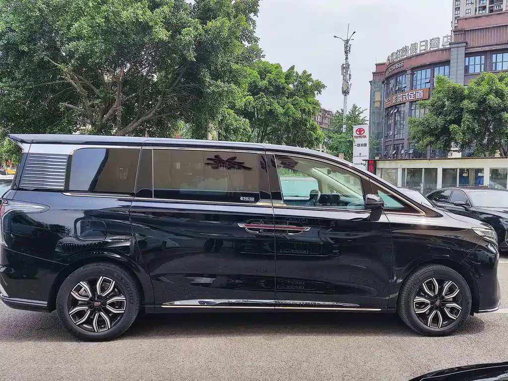 HONGQI HQ9 2023