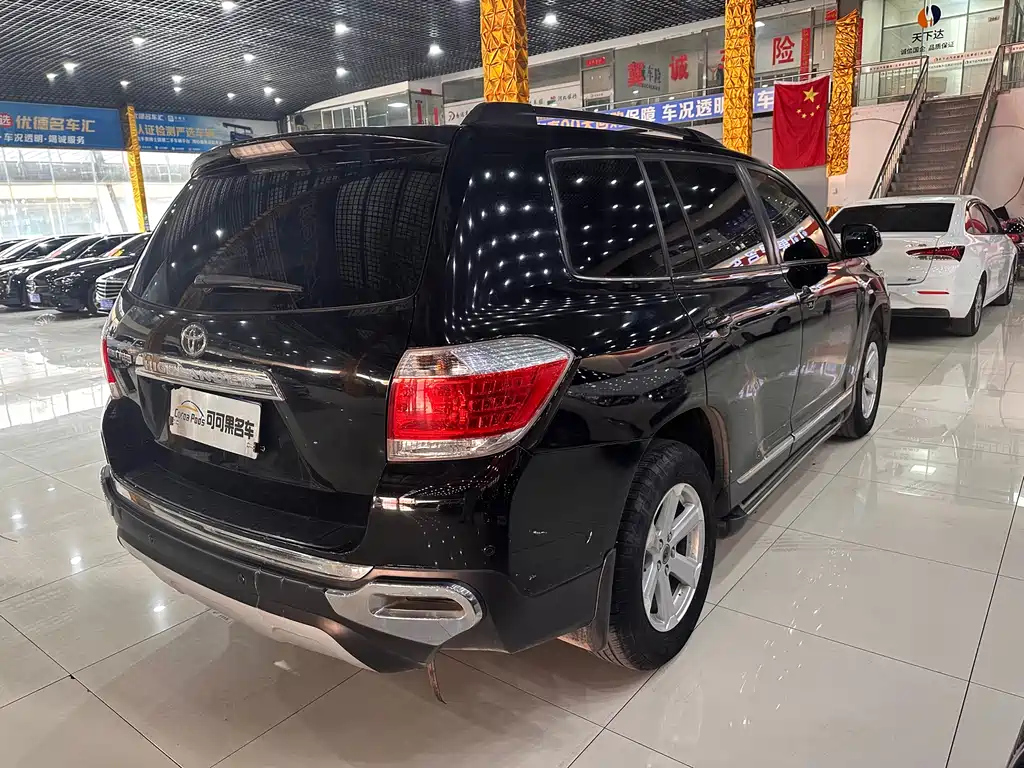 TOYOTA HIGHLANDER 2014
